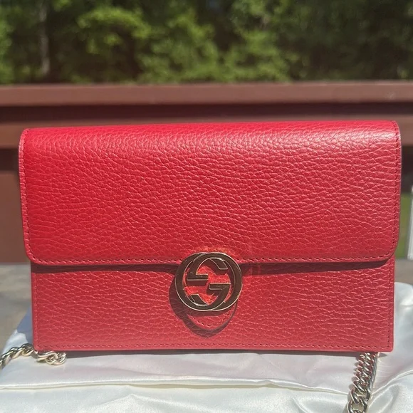 Gucci Crossbody Interlocking with Chain Strap - Picture 3 of 10